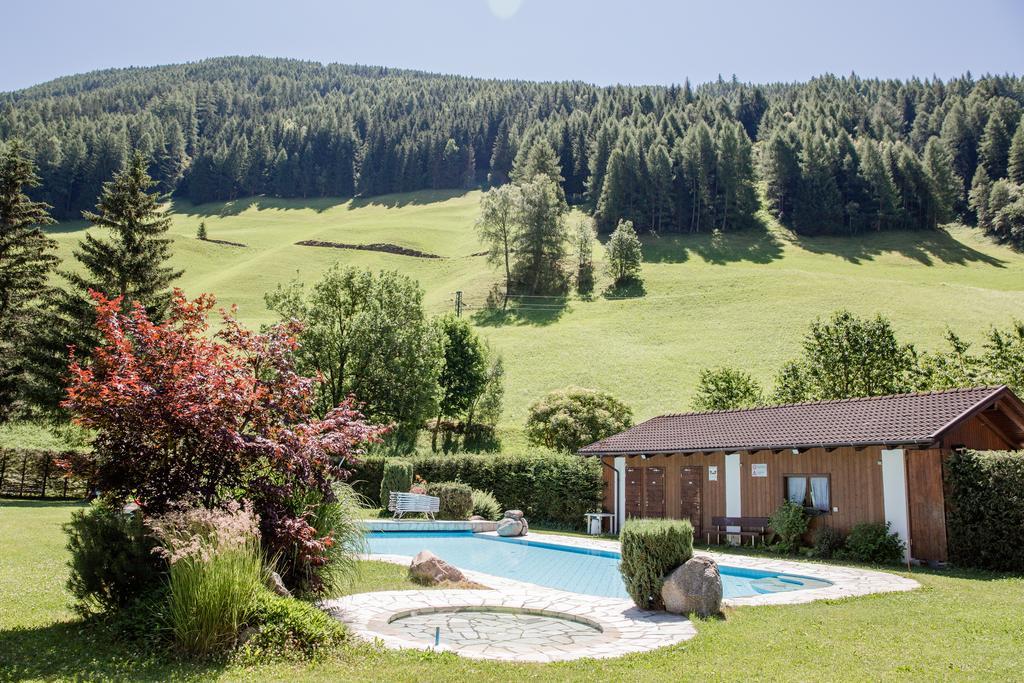 Alpine Life Hotel Anabel Cadipietra Buitenkant foto