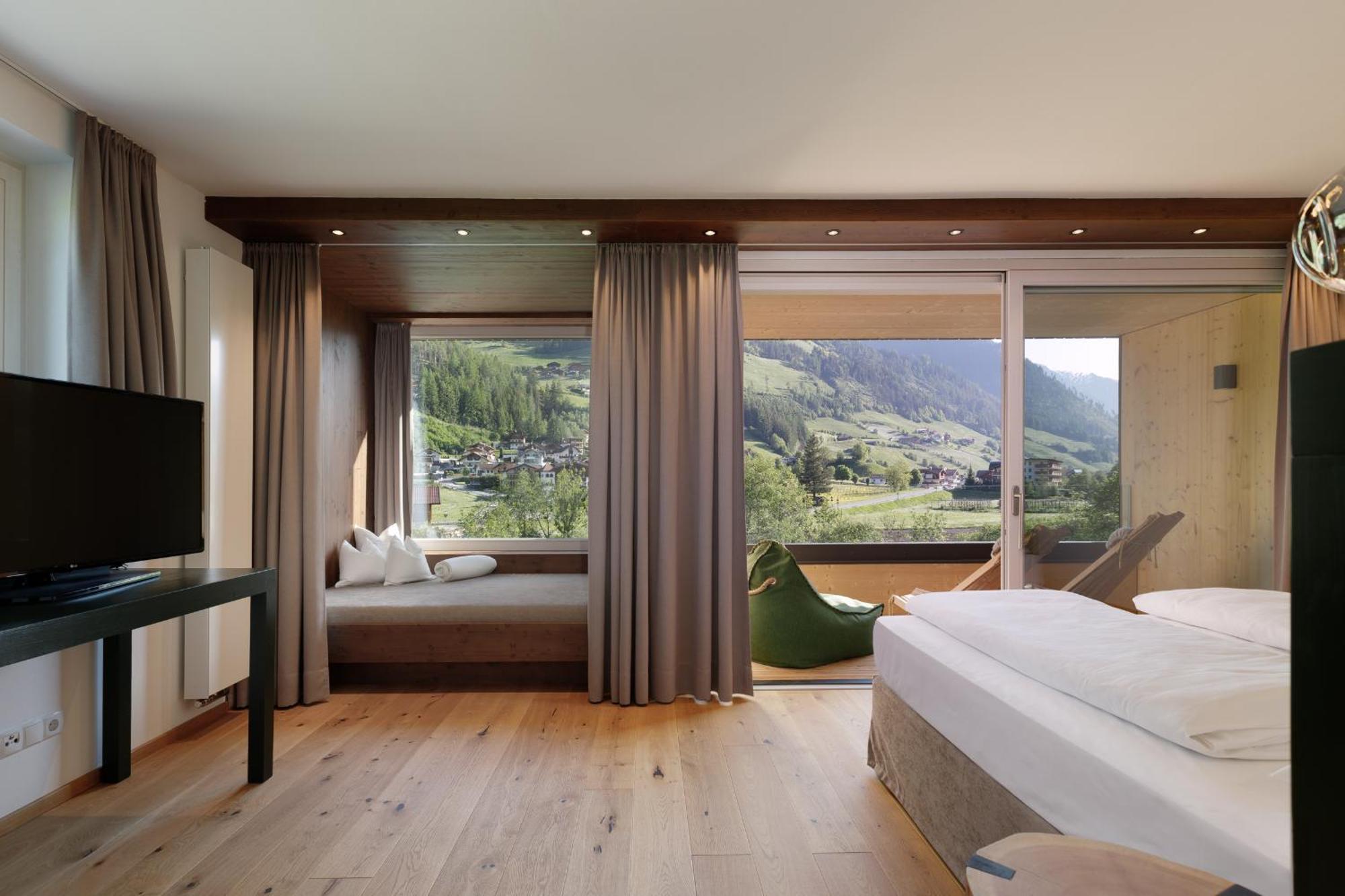 Alpine Life Hotel Anabel Cadipietra Buitenkant foto