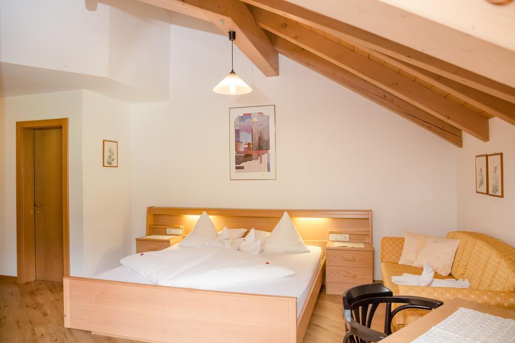 Alpine Life Hotel Anabel Cadipietra Buitenkant foto